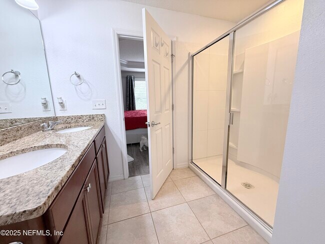 Building Photo - 14316 Dovewind Ct