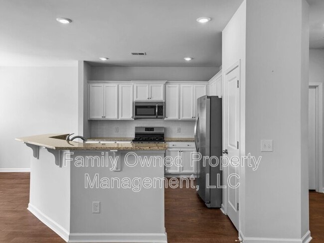 Building Photo - 209 Firewheel Ct