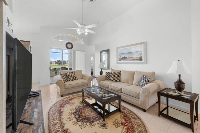 Building Photo - 364 Sunview Way