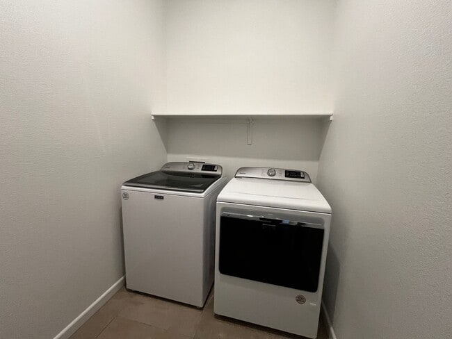 Building Photo - Modern 3-Bedroom Home in Skye Canyon Ranch, Las Vegas