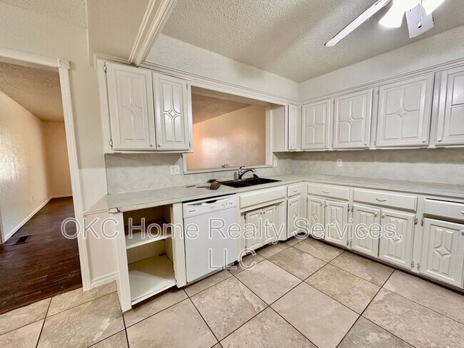 Building Photo - 9817 Grimsbey Ct