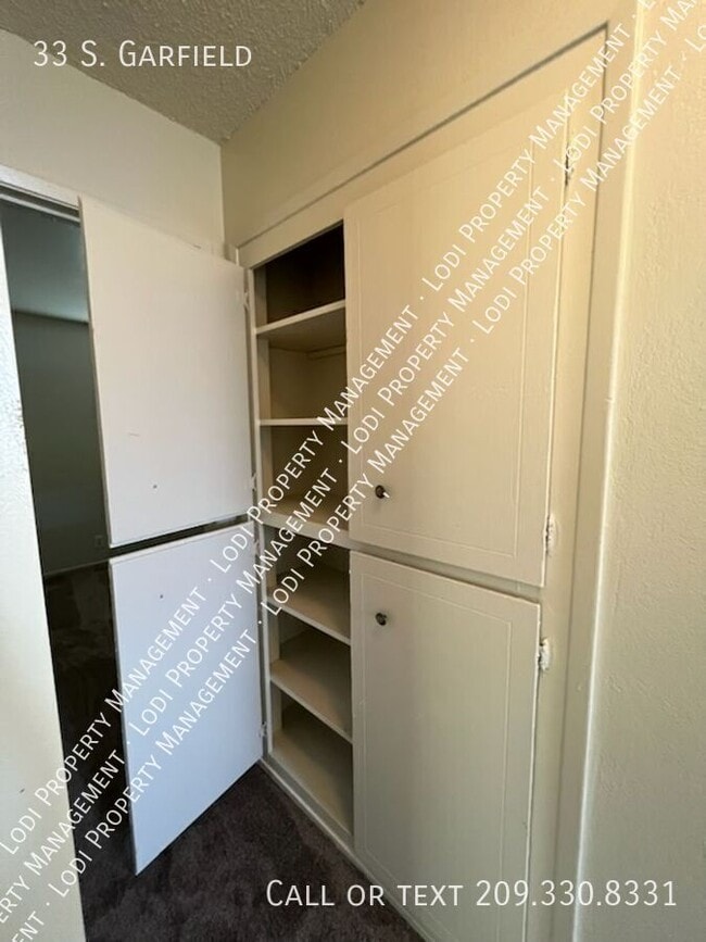 Building Photo - 33 S. Garfield-