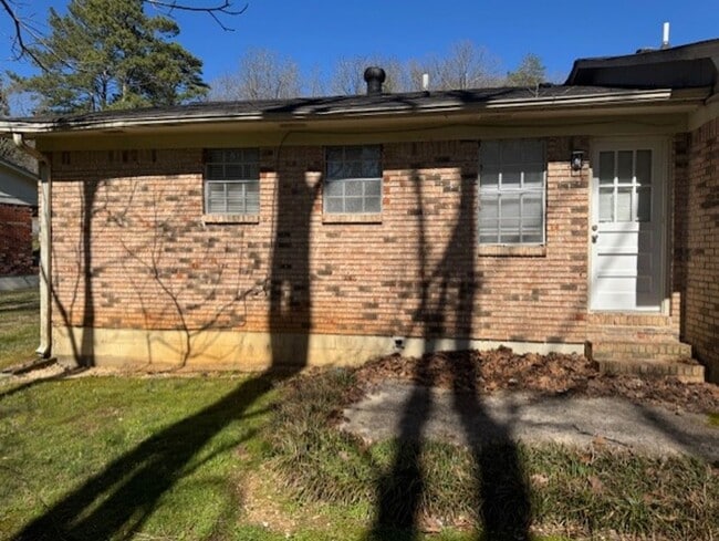 Building Photo - NO DEPOSIT REQUIRED!  $50 VISA GIFT CARD!!...