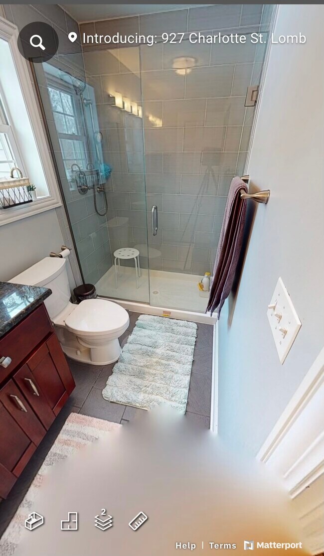 Building Photo - 927 S Charlotte St