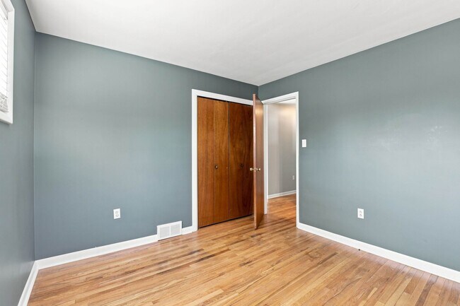Building Photo - 2137 Old Philadelphia Pike