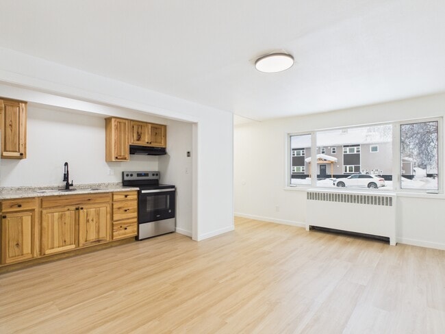 Building Photo - 926 Gilmore St