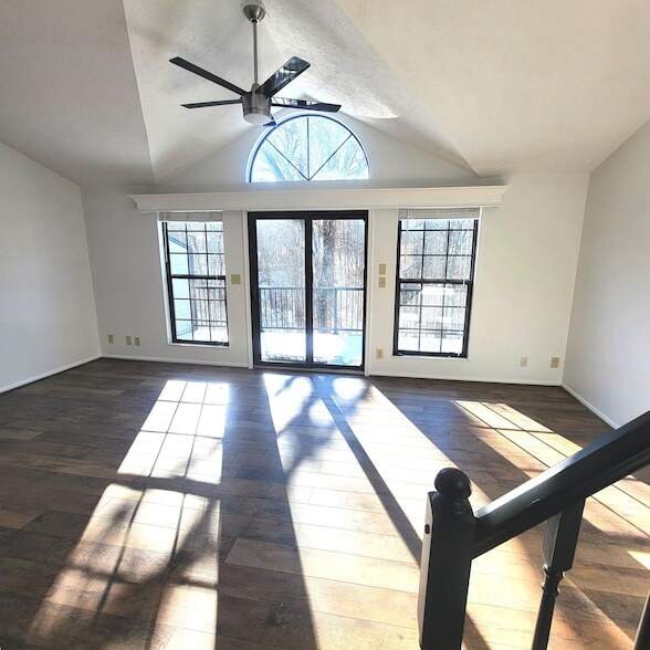 Building Photo - 1608 Shady Cove Ln