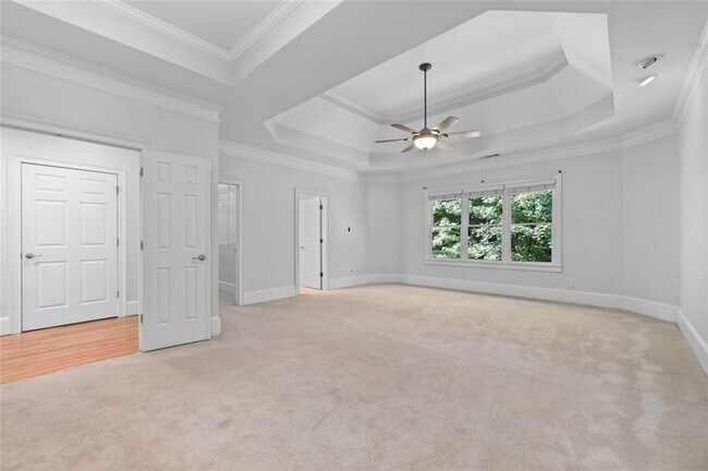 Building Photo - 6245 Spalding Dr