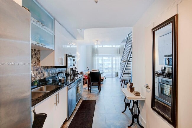 Building Photo - 60 SW 13th St