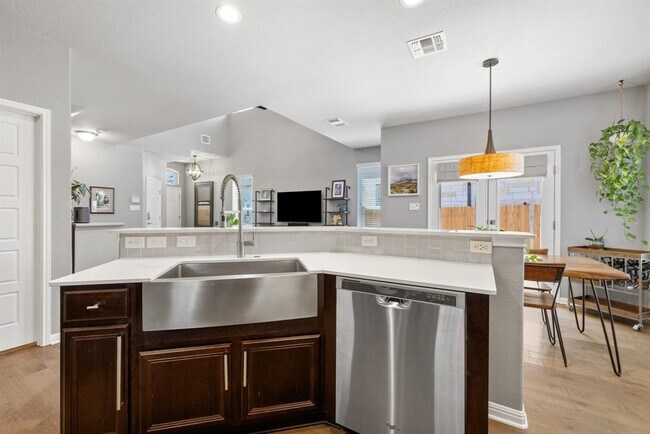 Building Photo - 1401 Little Elm Trail