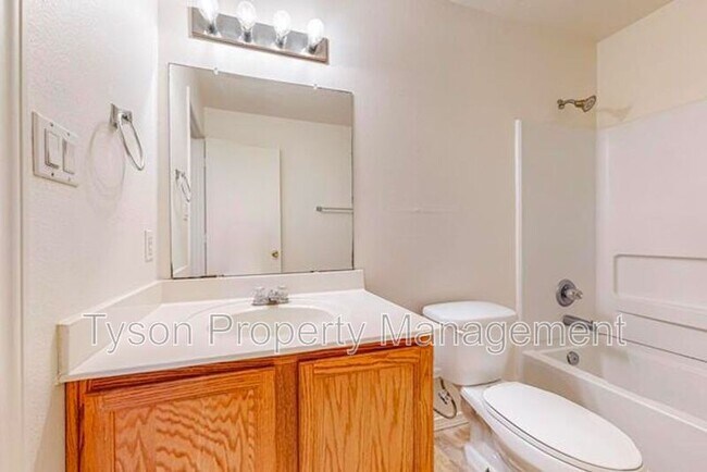 Building Photo - 1817 Sierra Norte Loop NE