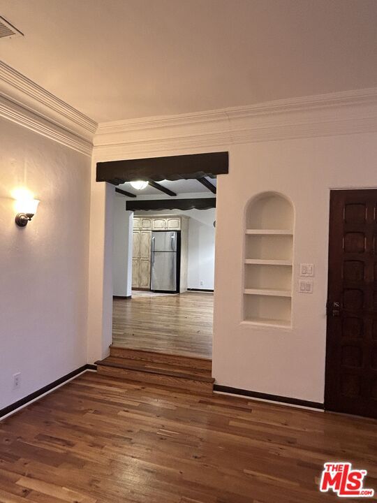 Building Photo - 449 N Sweetzer Ave