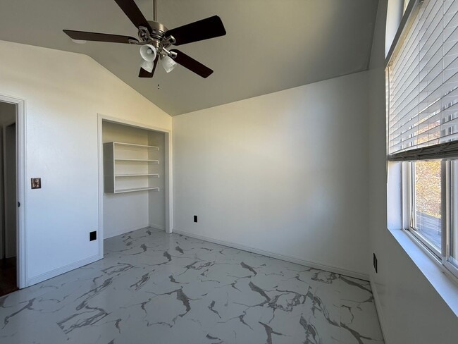 Building Photo - Beautifully Updated Home in South Jordan!