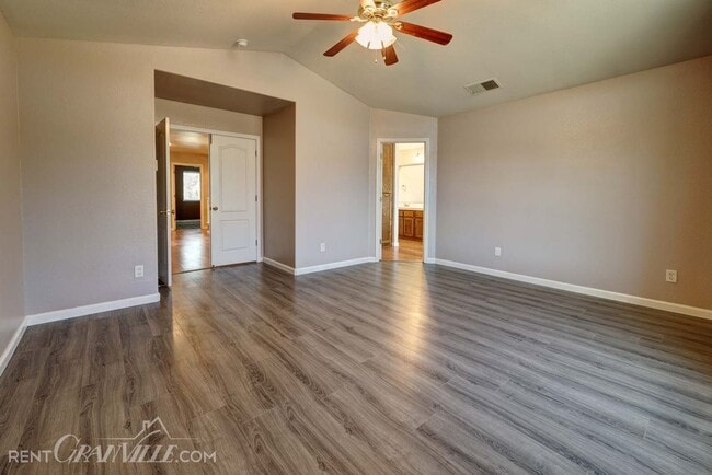 Building Photo - Granville Realty Rental Home