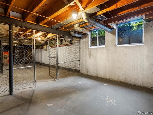 Building Photo - 27689 Echo Valley W