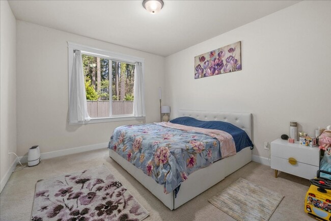 Building Photo - Luxury Living at Sagebrook