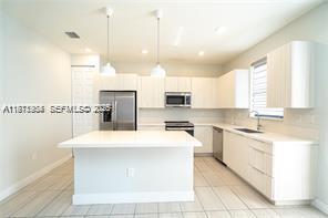 Building Photo - 10574 NW 81st Terrace