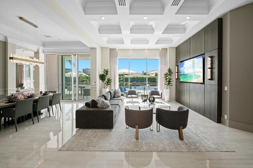 Building Photo - 81 Island Dr S