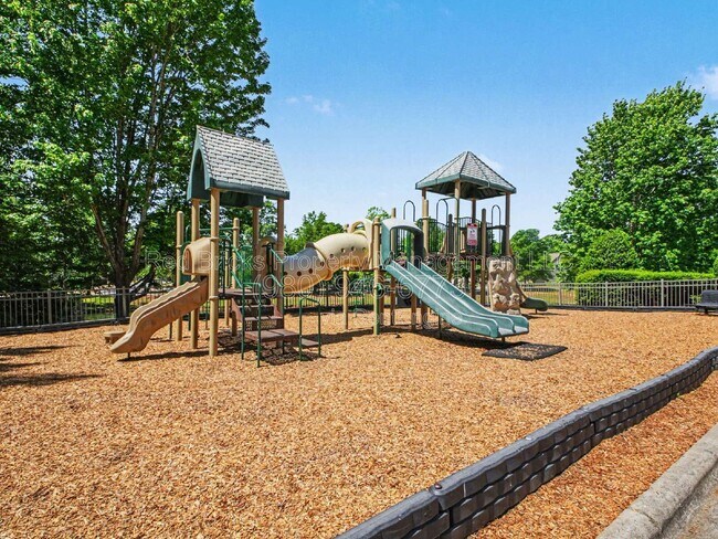 Building Photo - 8742 Whitehawk Hill Rd