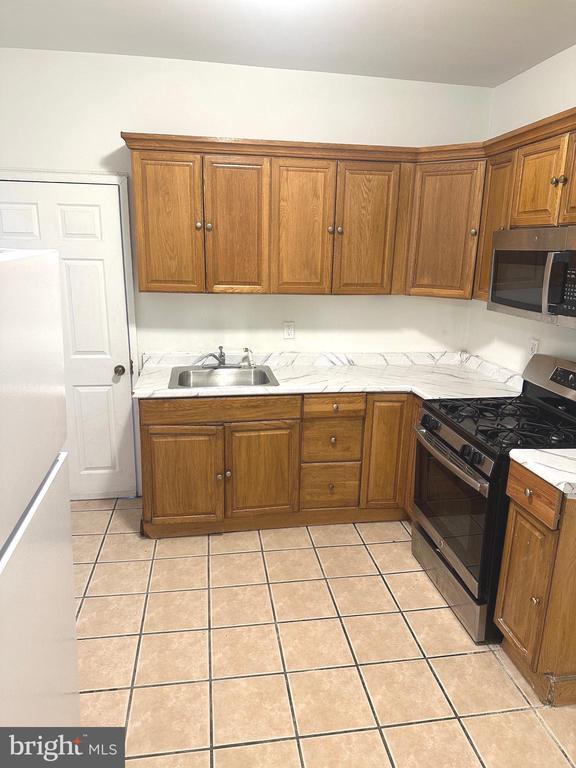 Building Photo - 2826 Cedar St