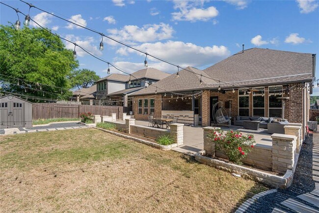Building Photo - 2413 Choctaw Pl