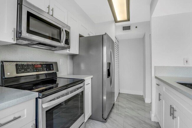 Building Photo - 164 Riviera Cir