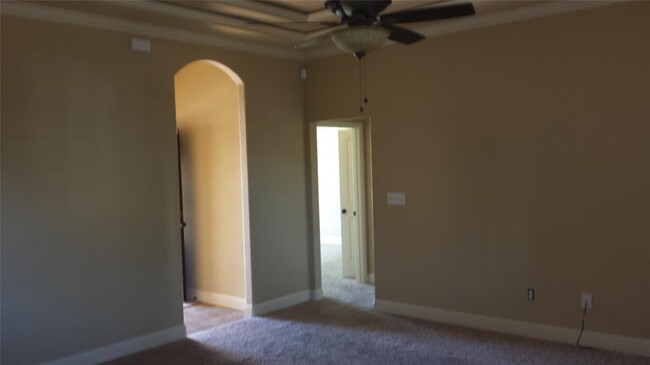 Building Photo - 7617 Tuscany Dr