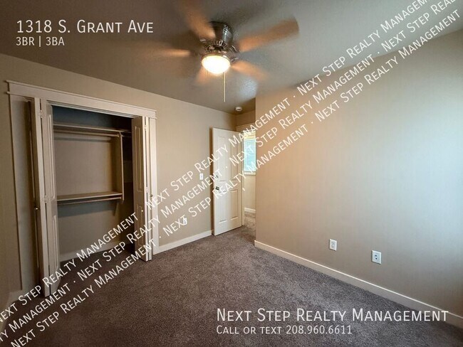 Building Photo - 1318 S Grant Ave