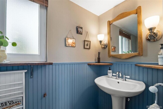 Building Photo - Incredible 4 bedroom home in Virginia Vale