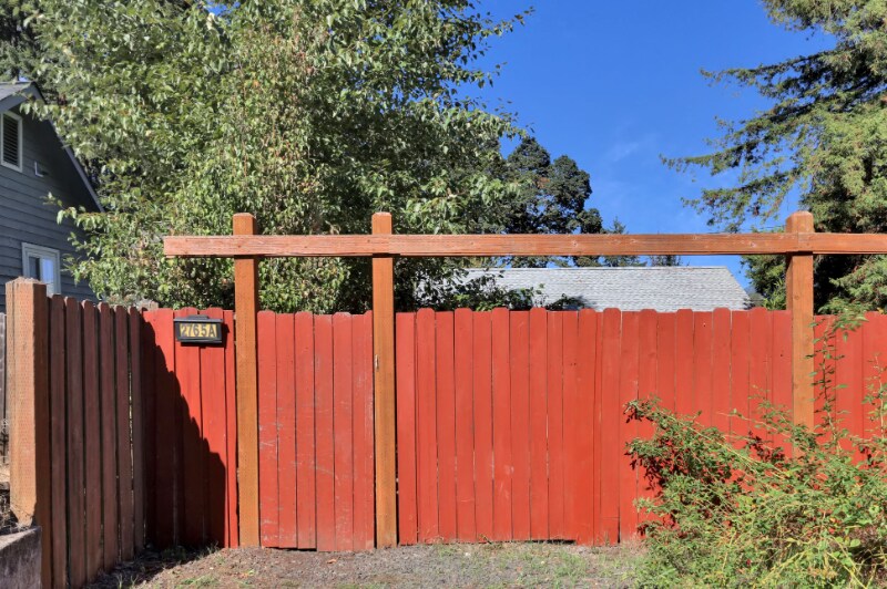 Building Photo - 2765 E 18th Ave