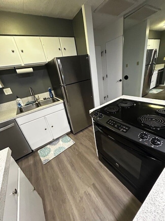 Building Photo - Beautiful Condo on the Boise Bench