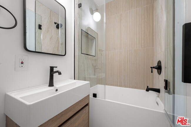 Building Photo - 6119 Goodland Ave