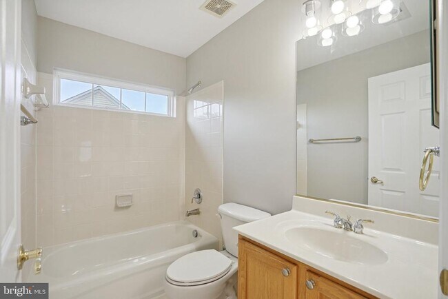 Building Photo - 13740 Piedmont Vista Dr