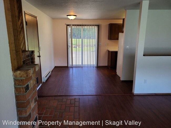 Building Photo - 2 br, 1 bath House - 1305 Heather Lane
