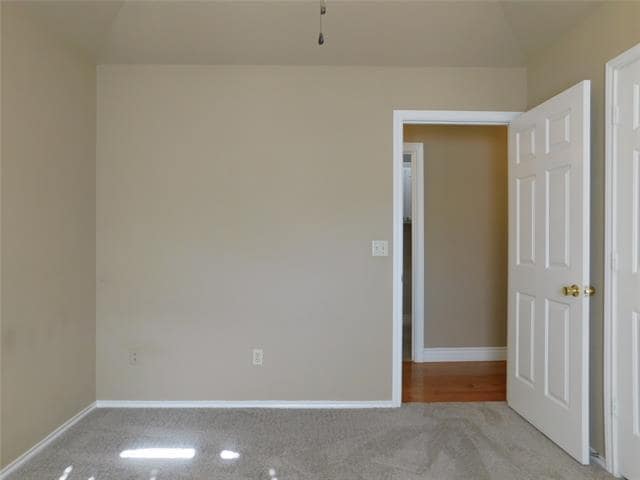 Building Photo - 2765 Fernwood Dr