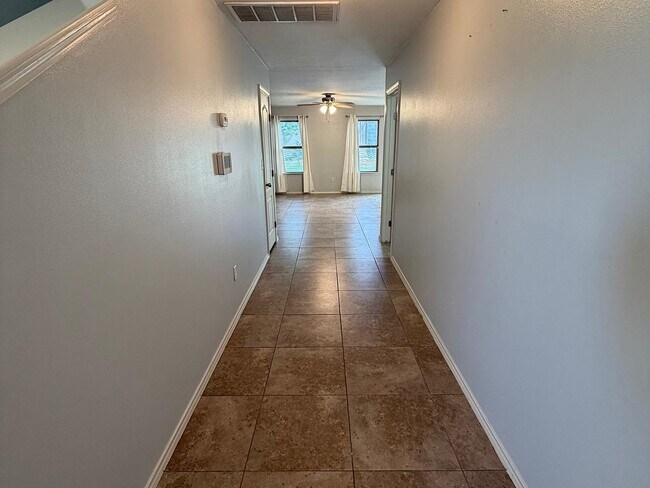 Building Photo - 6118 Fraile Dr