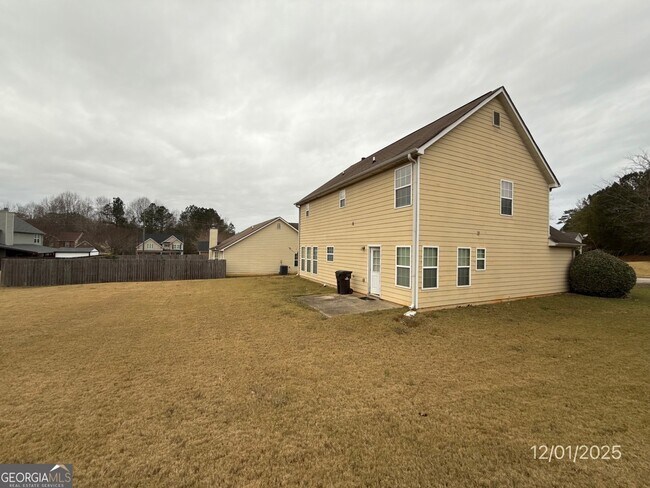 Building Photo - 460 Camella Cir