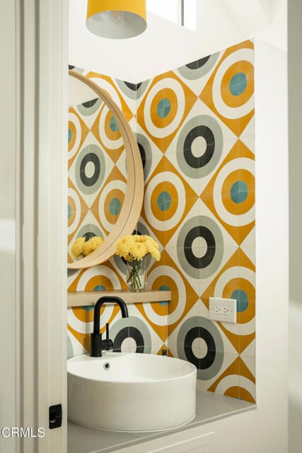 Building Photo - 314 N Kalorama St