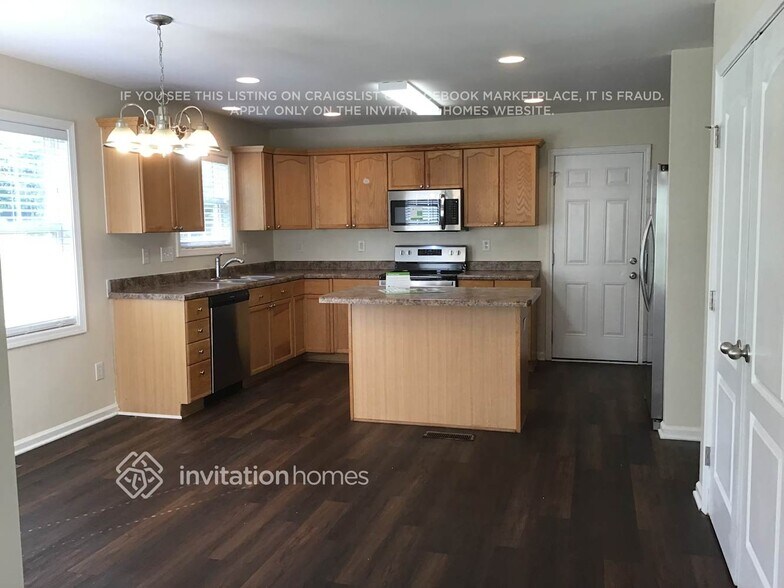 Building Photo - 14904 Castlebridge Ln