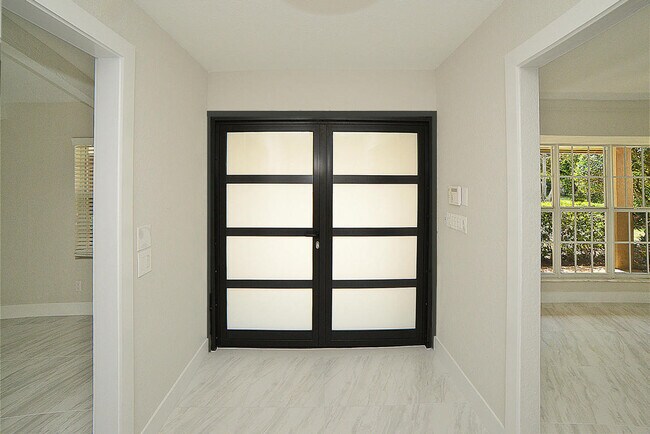 Building Photo - 6943 Giralda Cir