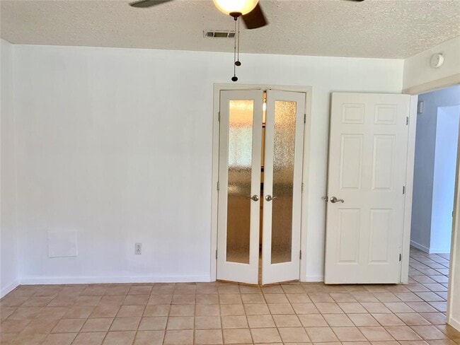 Building Photo - 2793 Spring Moss Dr