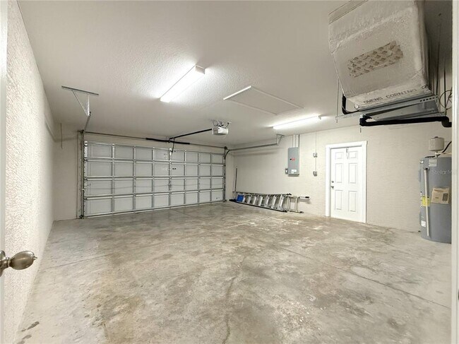 Building Photo - 3940 Penton Pl