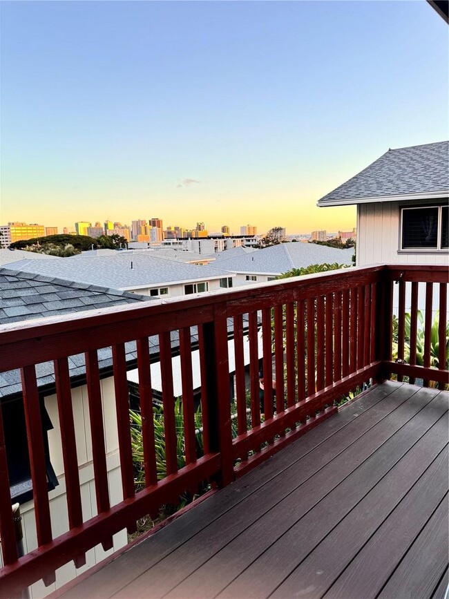 Building Photo - Charming newly renovated cottage