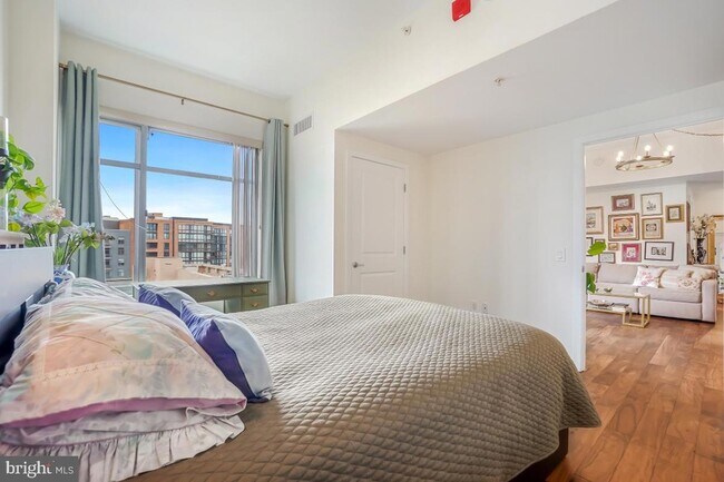 Building Photo - 475 K St NW