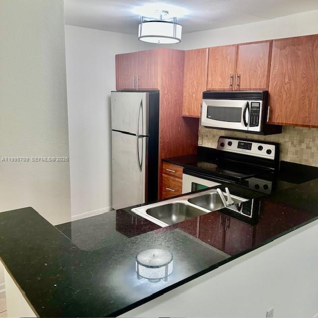 Building Photo - 1865 Palm Cove Blvd