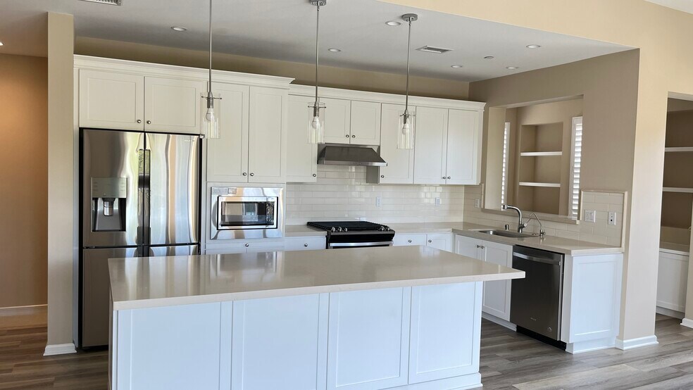 Building Photo - 155 Bishop Lndg