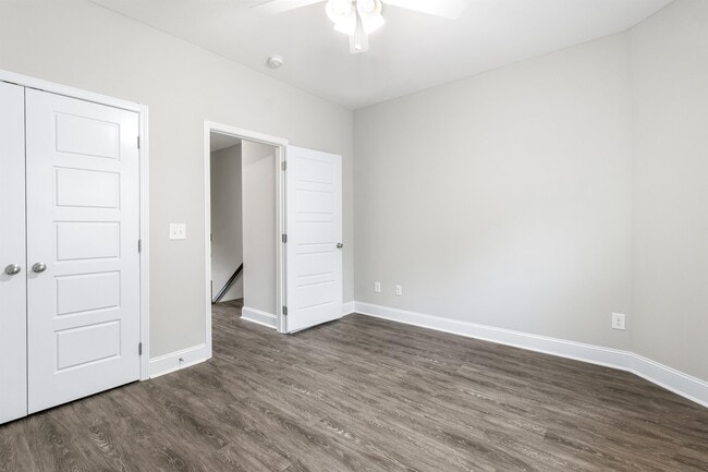 Building Photo - 215 Notgrass Rd