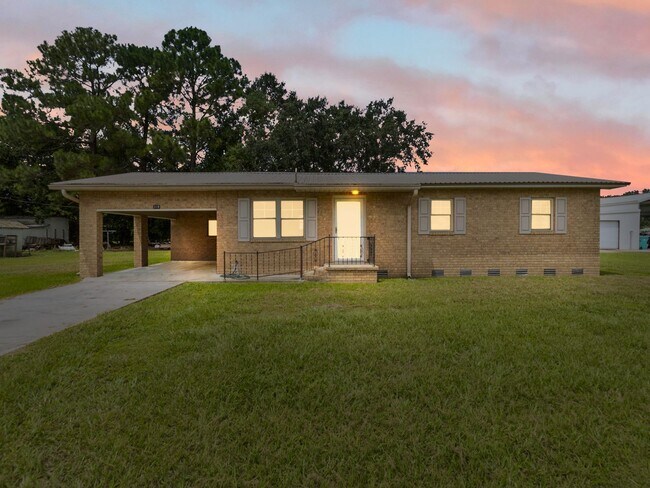 Building Photo - For Rent: Charming 3-Bedroom, 1-Bathroom Home in Arnaudville