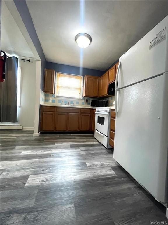 Building Photo - 114 Wawayanda Ave