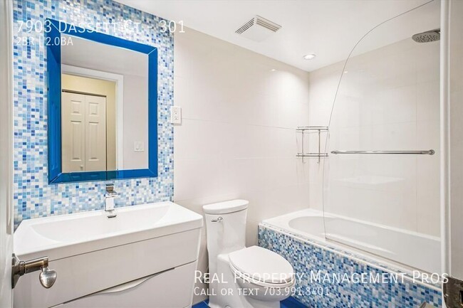Building Photo - 7903 Dassett Ct
